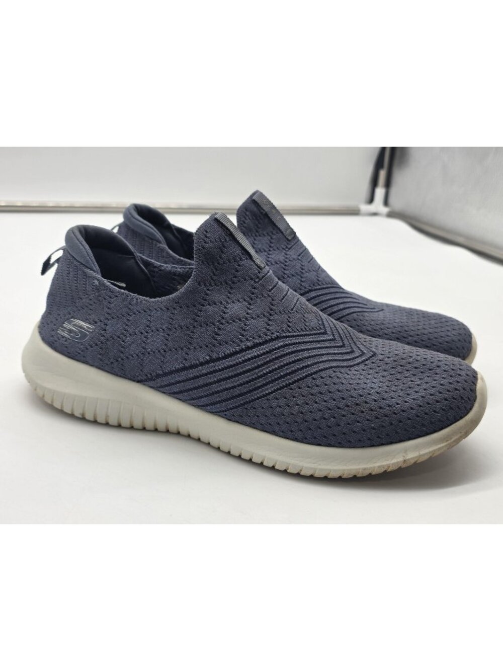 Skechers Shoe Women 9.5 ULTRA FLEX DELIGHTFUL JOY Mesh Slip On Walking Sneakers